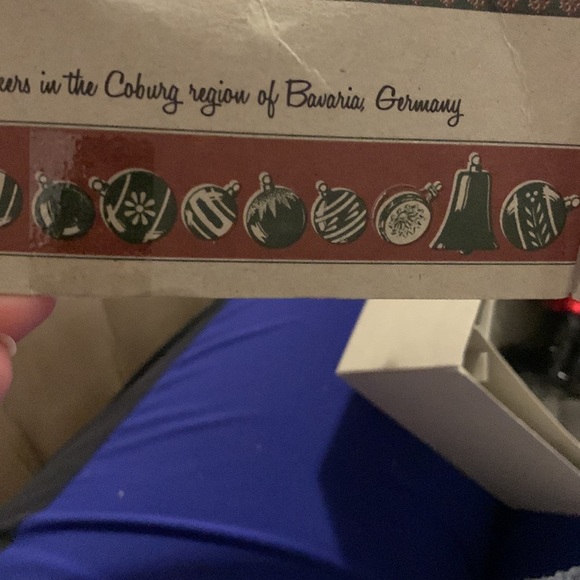 Scottish Santa Clause wearing a plaid kilt , blowing bagpipes, Mouth blown w box - Picture 4 of 5